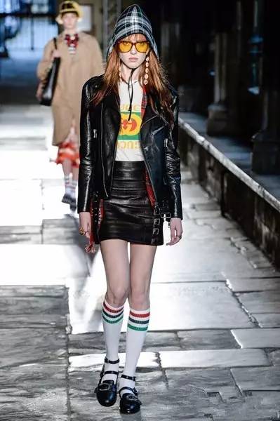 2017蛇与骨的华丽融合!古驰又承包了我下半年的钱包了!