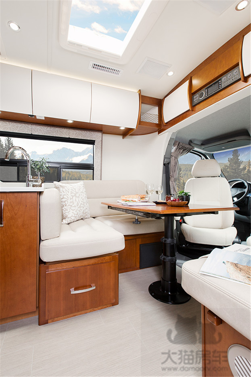 奔驰房车斯宾特豪华大空间,奔驰豪华房车零下50度旅行