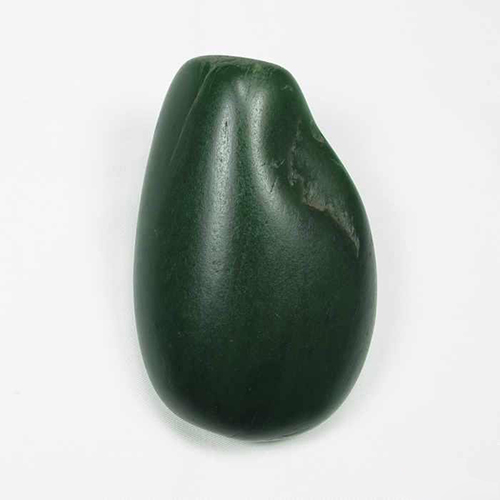 红碧玉与鸡血红的区别,什么颜色的和田碧玉最贵