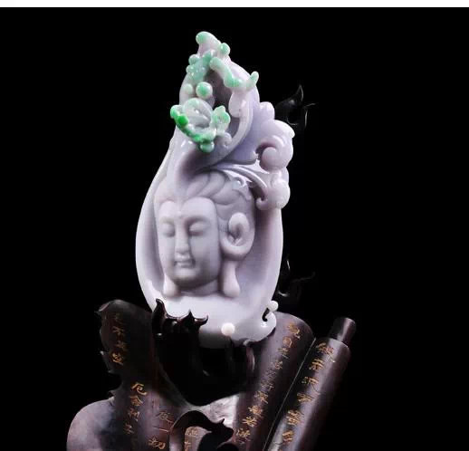 粉色紫罗兰翡翠,女人喜爱的珠宝