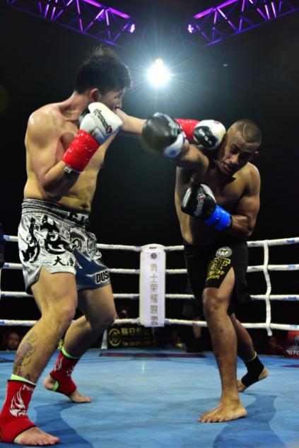 斧腿郭强比赛视频,世界金腰带之战郭强