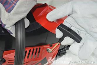 油锯操作启动须知注意事项