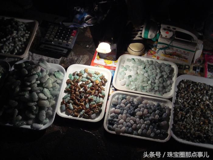 线下买翡翠不退不换怎么解决,低价买的翡翠高价卖出合法不