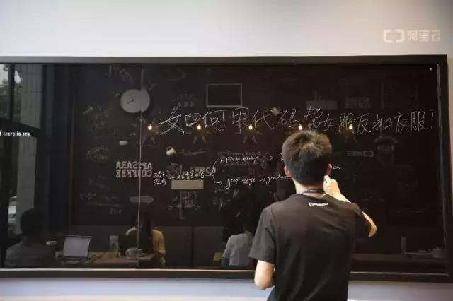 鍜栧暋椁愰ギ鍒涗笟缁忛獙,浠庨樋閲屽钩鍙扮湅鐢靛晢鍙戝睍