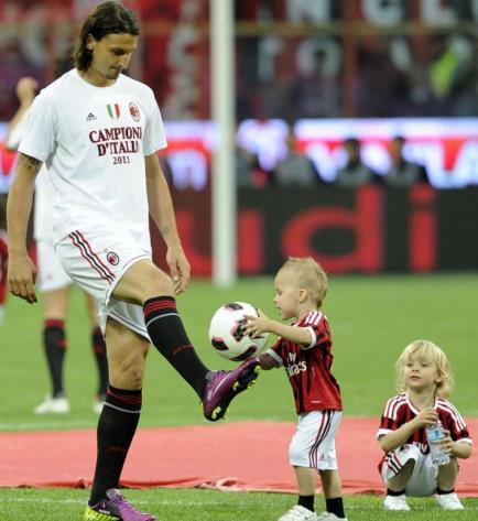 爸爸去哪儿奶爸比拼,爸爸去哪儿足坛组合