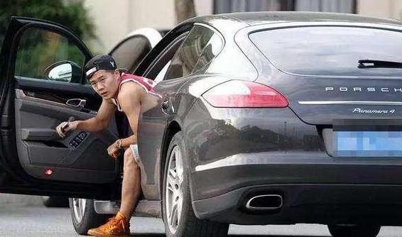 中国男足球员的座驾价格,中国男足队友座驾