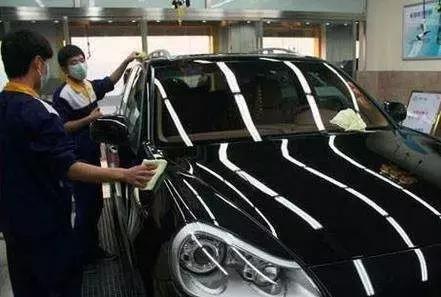 劳斯莱斯雨伞优惠,劳斯莱斯的雨伞是不是价值十万