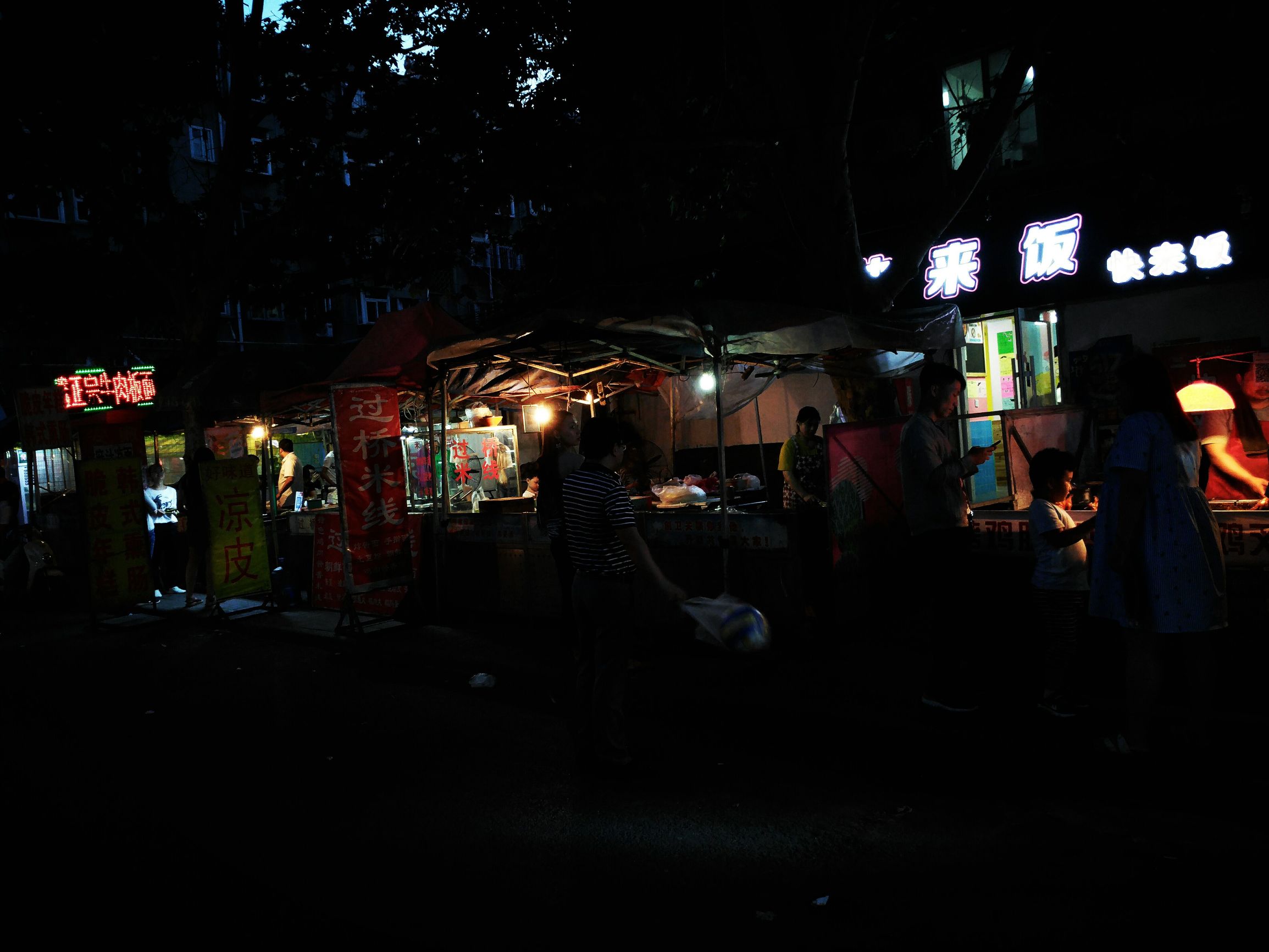 济南市舜玉南区小吃街,济南舜玉小区小吃街