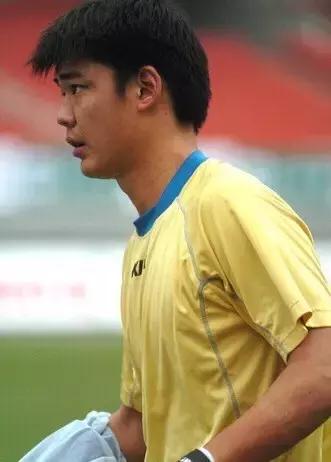 18岁被借给印尼,一路升级成圣战士,他都经历了什么?