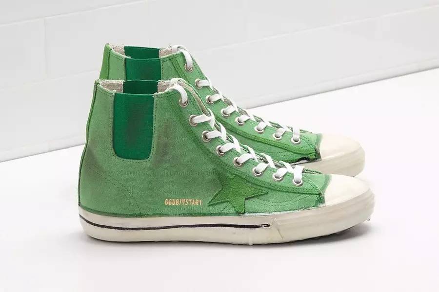 帆布鞋大牌匡威,范斯和匡威帆布鞋哪个好