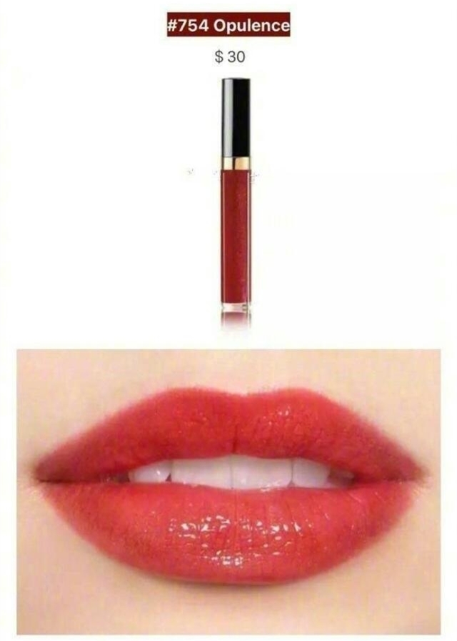 今年夏季流行的几款口红颜色让你肤色白一度