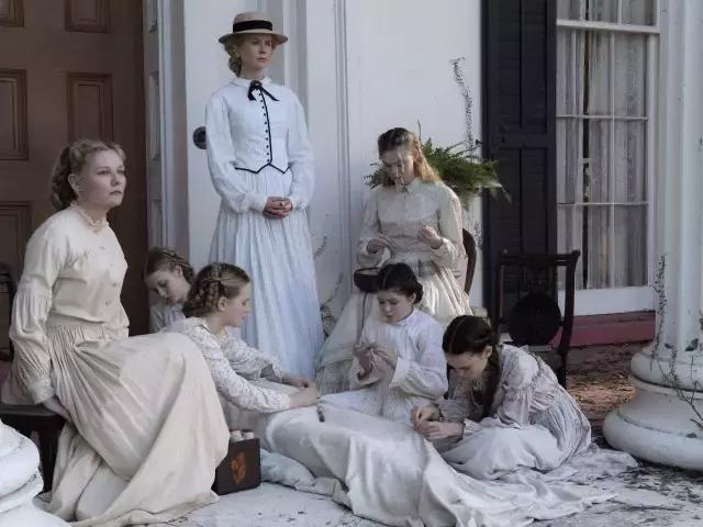 19岁爆红好莱坞女星,好莱坞巨星戛纳电影节红毯