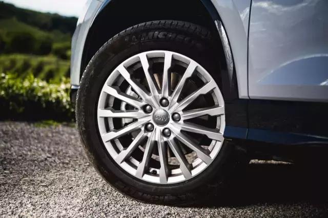 奥迪q2为什么受女性的青睐,奥迪q2的劣势