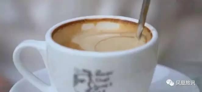 这座欧洲小城有个奇特壁画,这座中国魔幻建筑又把老外惊呆了