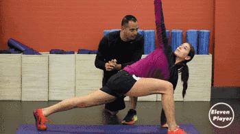 足球训练后拉伸放松,足球动态拉伸八个动作名称