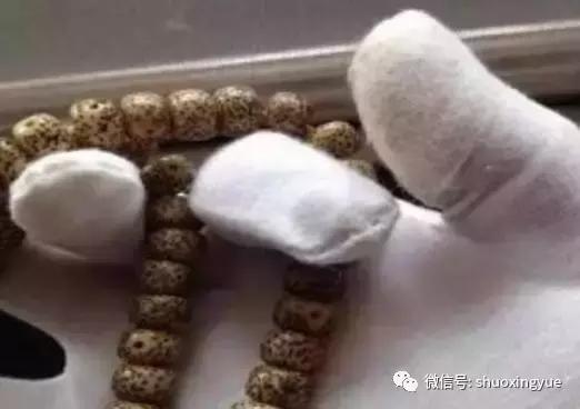 星月菩提盘玩技巧,星月菩提的盘玩方法和技巧