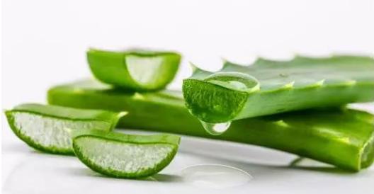 皮肤晒伤脱皮后有很多斑,额头皮肤晒伤过了两年还脱皮