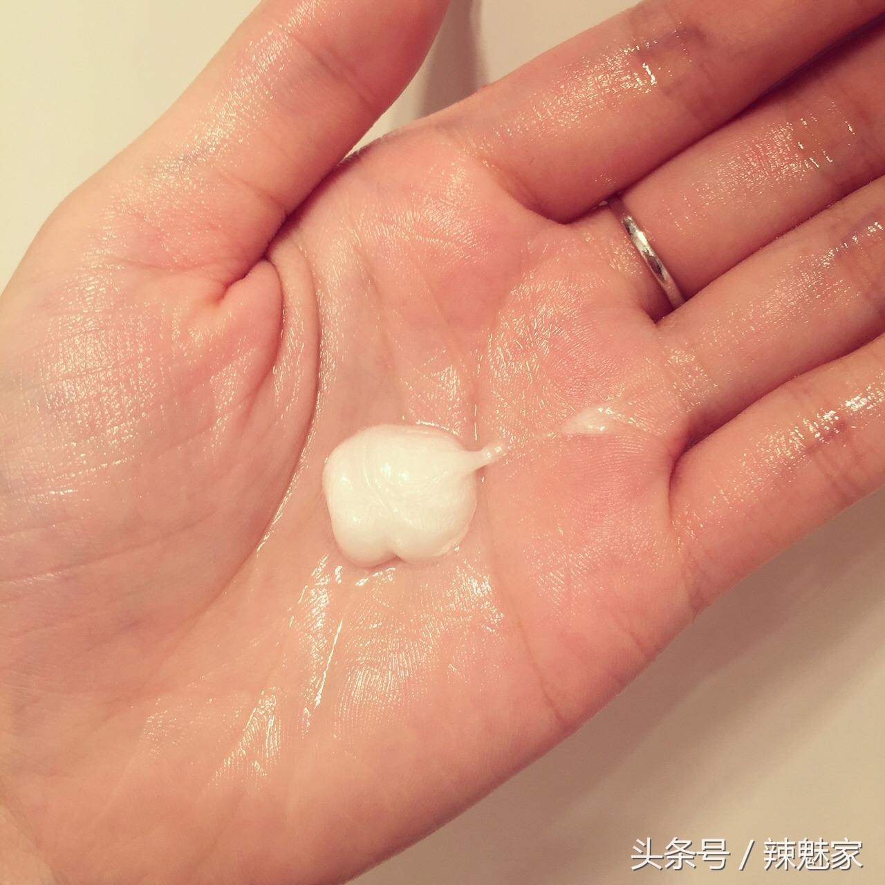 伊思蜗牛洗面奶价格,伊思晶钻蜗牛洗面奶适用什么肌肤