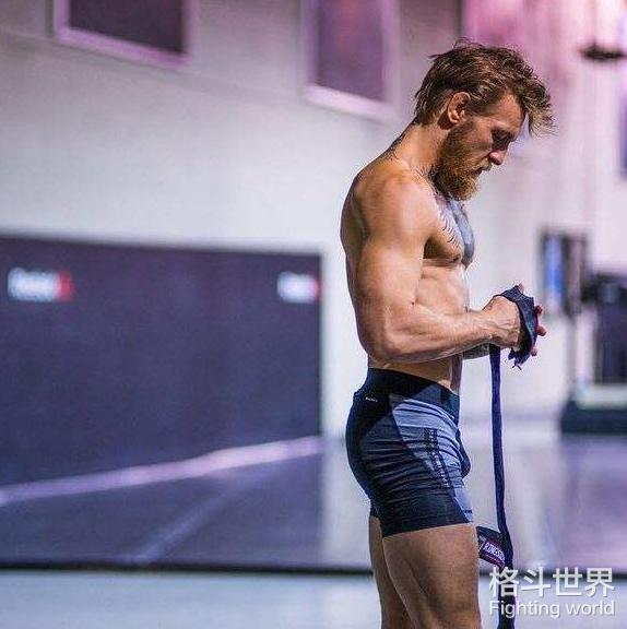 ufc羽量级回归,ufc名将嘴炮麦格雷戈宣布退役