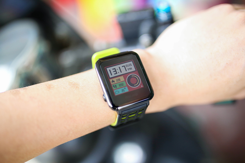 专业性是小米手环的10倍，续航30天智能手表你买了吗？