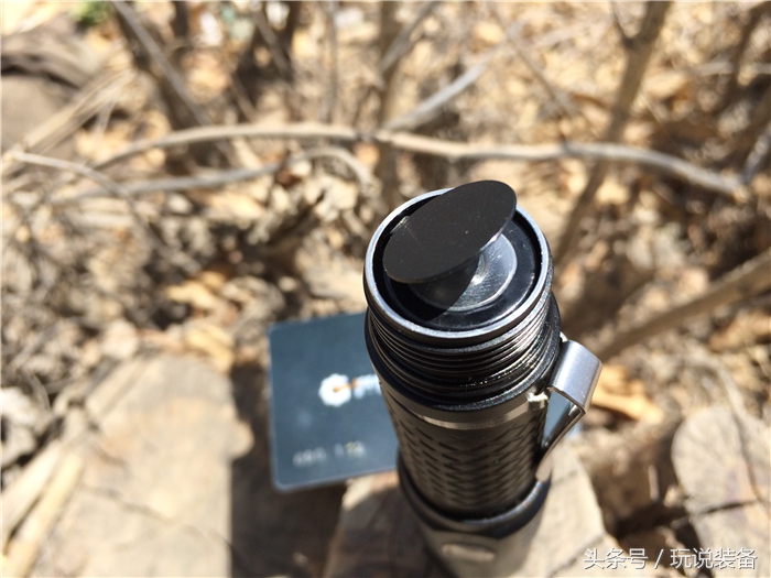 能给手机充电也能当支架,能给手机充电能连wifi的充电宝