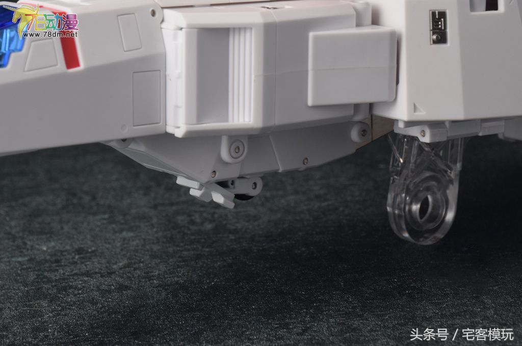 变形金刚3atoys大黄蜂,变形金刚淘宝擎天柱天火套装测评