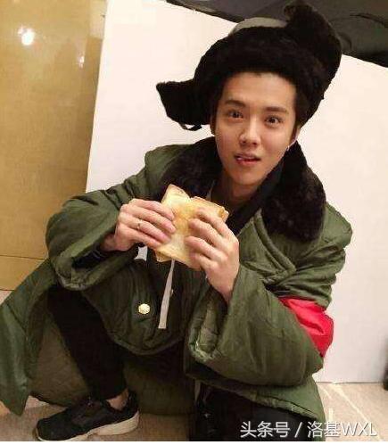 在你眼里他是什么样的人,在你眼里他是一个怎样的人