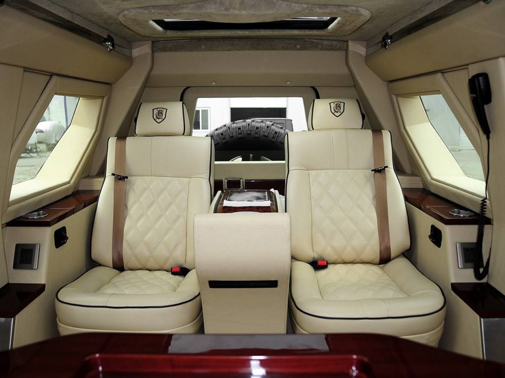 30万suv硬汉,300多万的硬派suv