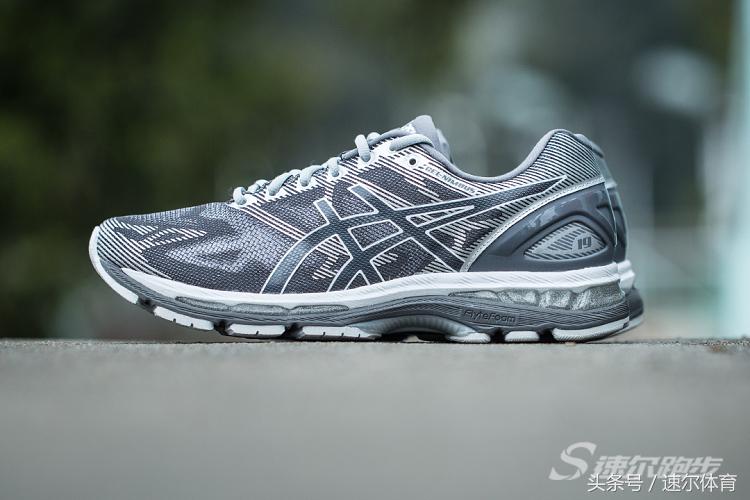 怎样选合适的asics跑鞋,asics亚瑟士最好的跑鞋