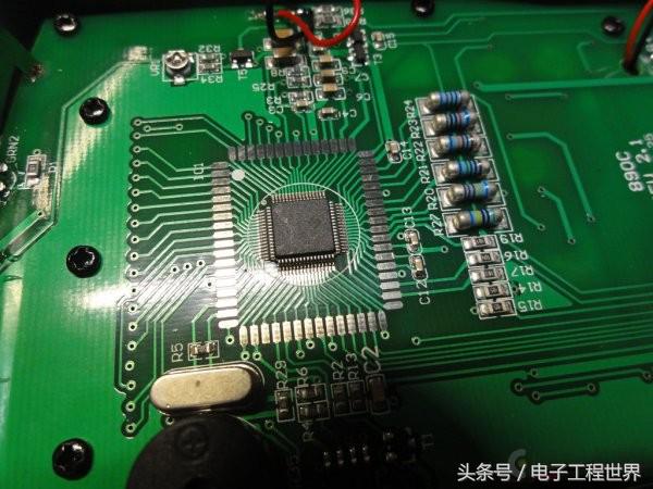 可能是国内首拆：华普HP-890CN自动量程6000字万用表