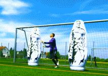 这就是优秀门将的基本功,提升守门员扑球能力教学