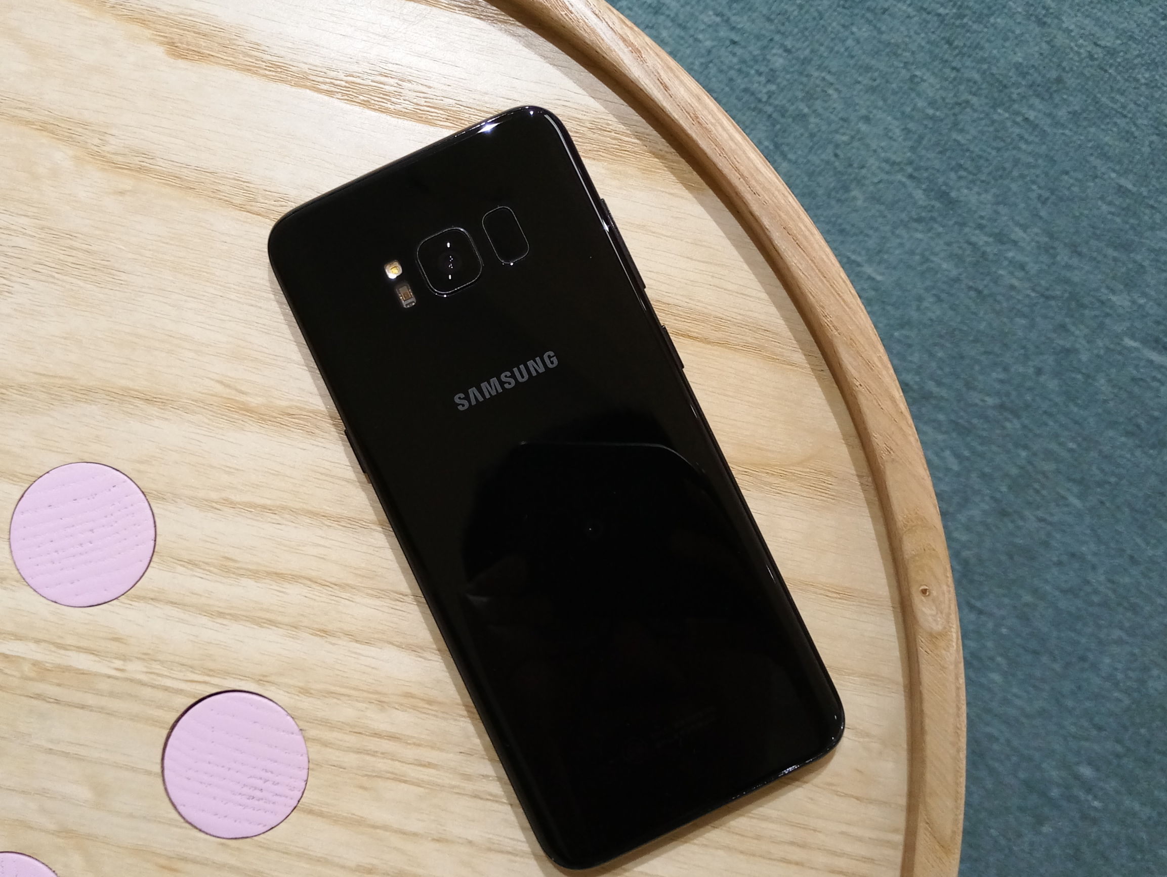 三星galaxys8和s8有什么不同,三星galaxys8什么时候发布