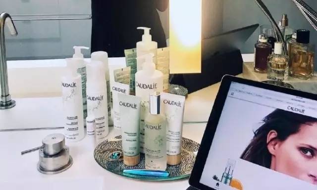 仙女们难道不应该买出国门，买向世界吗？