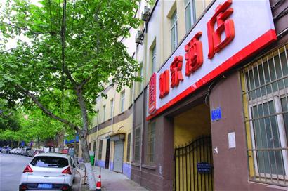 家长扎寨高考房受追捧经济型酒店房价涨到八百