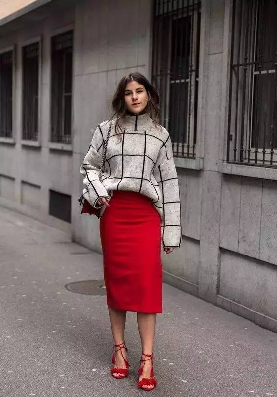 衣服塞裤子里怎么塞好看,塞衣服方法简单又好看