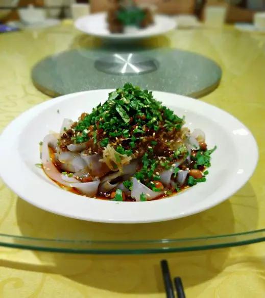 贵阳吃货推荐的美食观山湖小吃街,贵阳威清路美食推荐