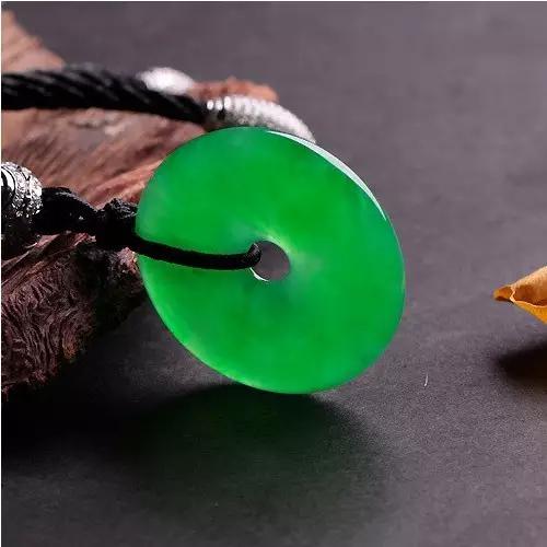 拿走不谢:熟用三十六计,教你买翡翠时如何砍价!