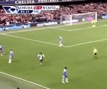 卡洛斯外脚背任意球fifa教学,fifa足球世界卡洛斯外脚背射门