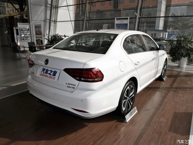 2017大众朗逸230tsi舒适版,大众朗逸2018款280tsidsg舒适版两厢