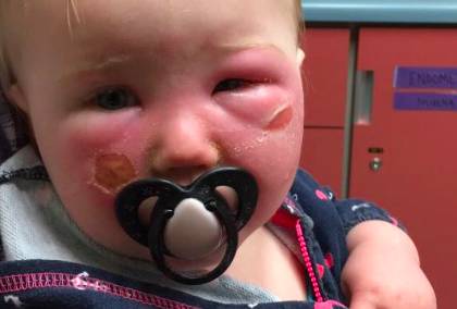 给娃买的防晒霜让一岁宝宝扔了,香蕉船防晒霜儿童