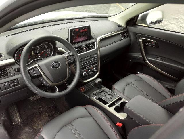 一汽奔腾x80suv价格,奔腾x801.8t和2.0哪个好