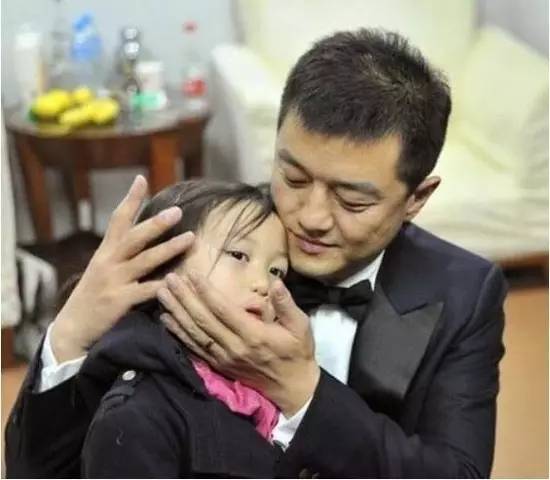 周董婚后更是把昆凌宠成了公主,昆凌被周杰伦宠上天网友大呼好甜