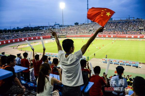 1-0国足击败澳大利亚,中国足球队1:0输给叙利亚评论