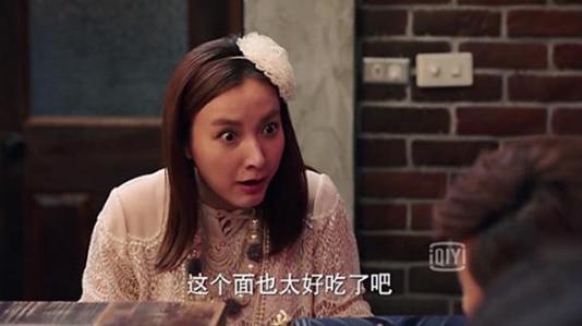 不说主持功力，就演技而言，你更看好湖南卫视那位女主持人？