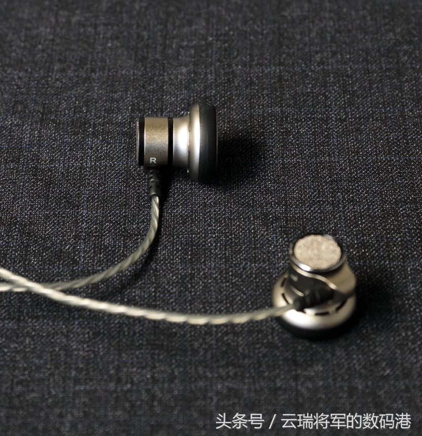 曾经和阿思翠耳机齐名的国产耳机,阿思翠降噪耳机