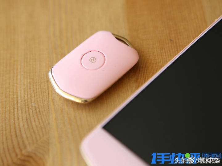 这款手机比小米6荣耀9更火，国外售价可买10部iPhone8！