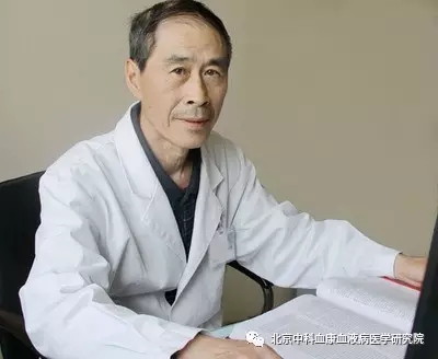 过敏性紫癜引起的腹痛症状及表现,过敏性紫癜会长小黑点吗