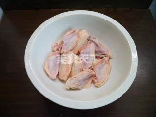 冬阴功菠萝鸡翅做法,蔬食界的素豆翅这样做超好吃