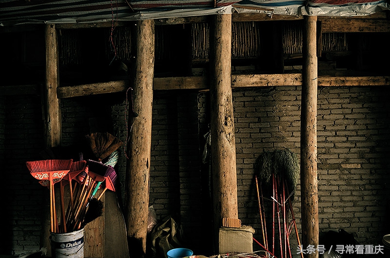 渝黔茶马古道视频,探访茶马古道上的蜈蚣桥