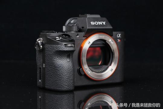 一款可以满足日常拍照的微单相机,年轻人的第一部相机